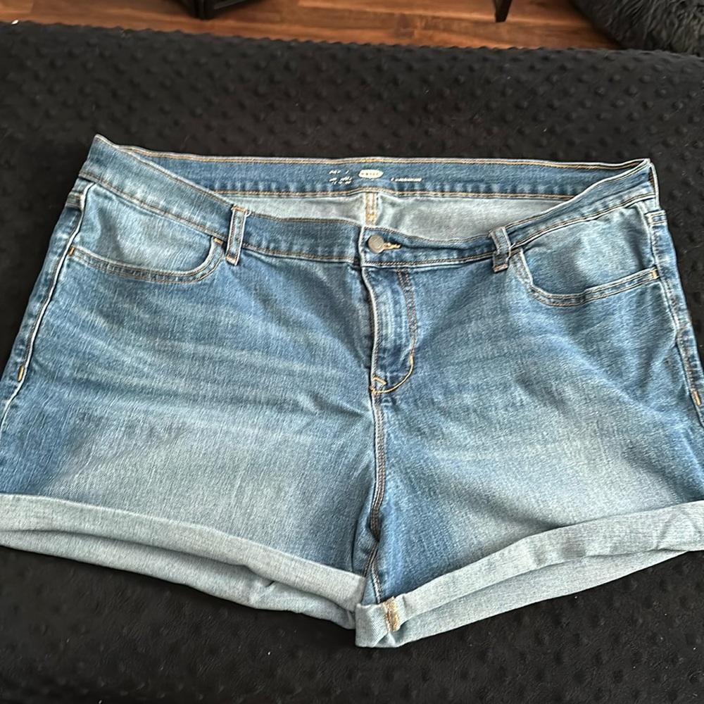 Women’s jean shorts